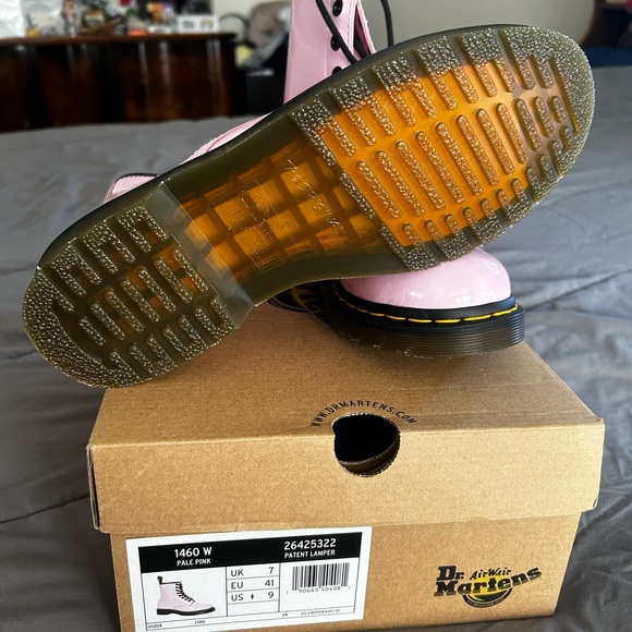 New 1460 Dr martens - Picture 2 of 3